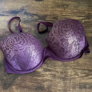 Victoria's Secret Push-up Bra - Pink Collection 32D
Burgundy / purple / metallic